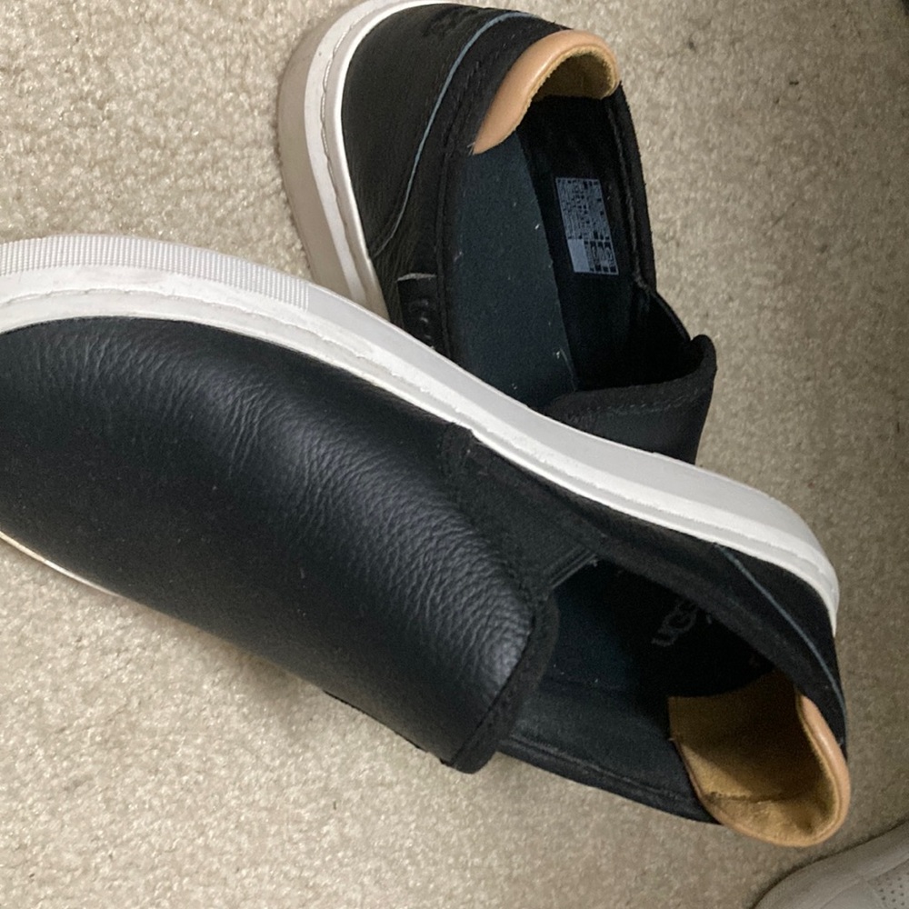 Ugg slip on sneaker